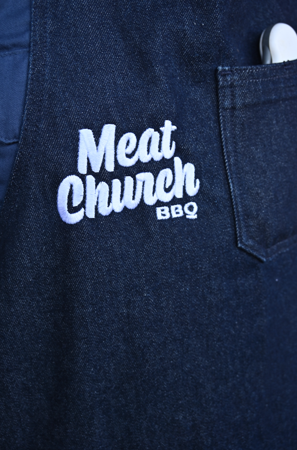 hedley-and-bennett-meat-church-apron-navy-r1 Screenshot_2024-07-03_at_2.52.19_PM.png