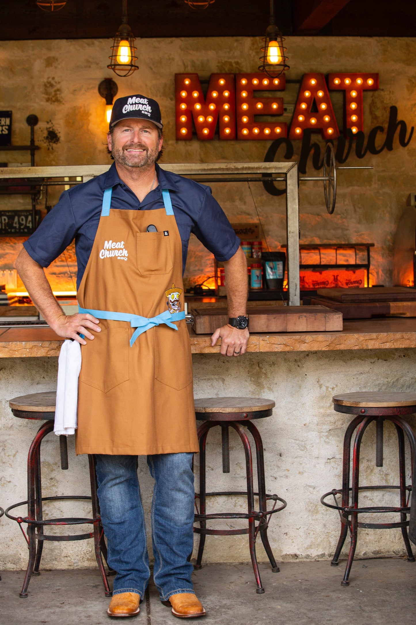 hedley-and-bennett-meat-church-apron-duck-tan-n7 image_912805a7-8b3f-48b2-8698-64cb1afdc18a.jpg